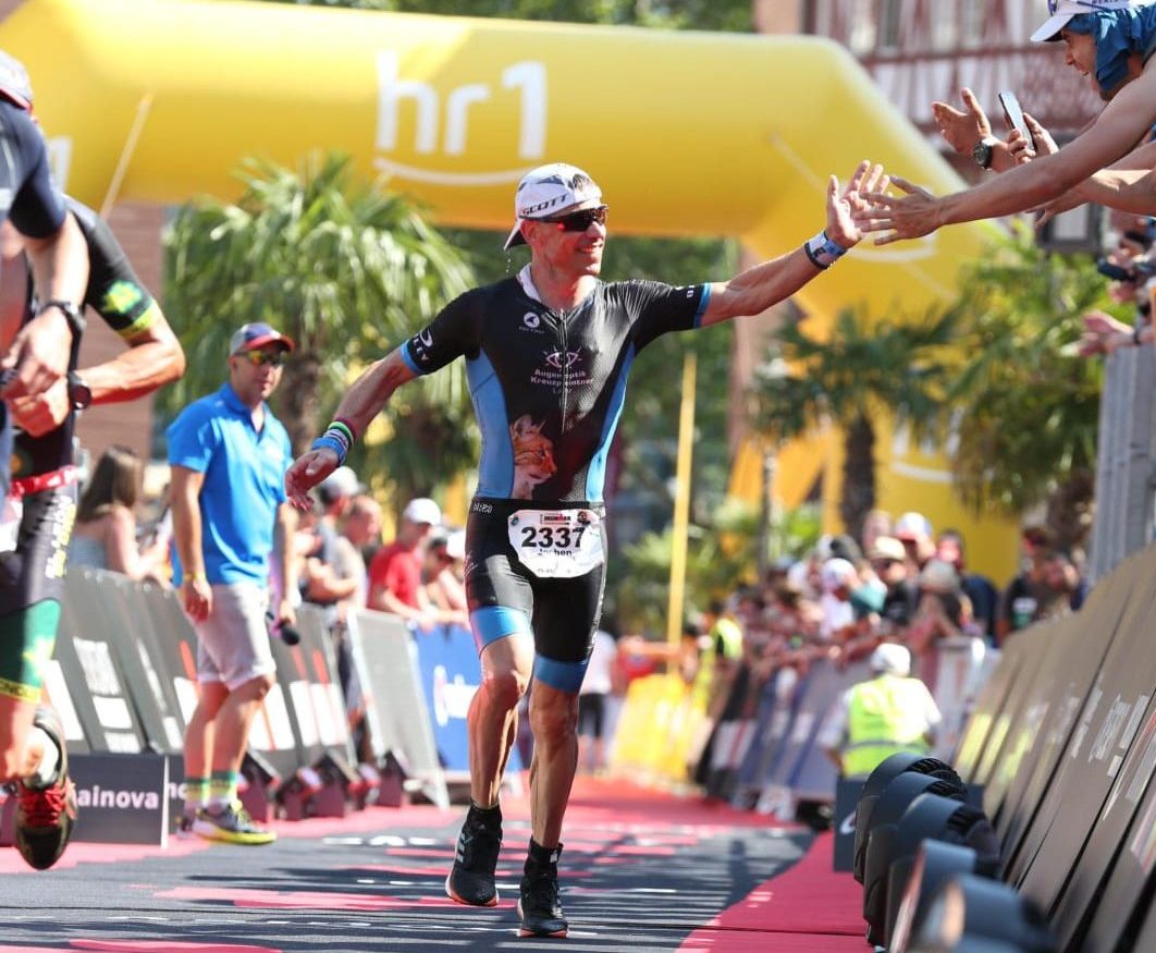 Read more about the article Jochen Burkart qualifiziert sich für den Ironman in Hawaii